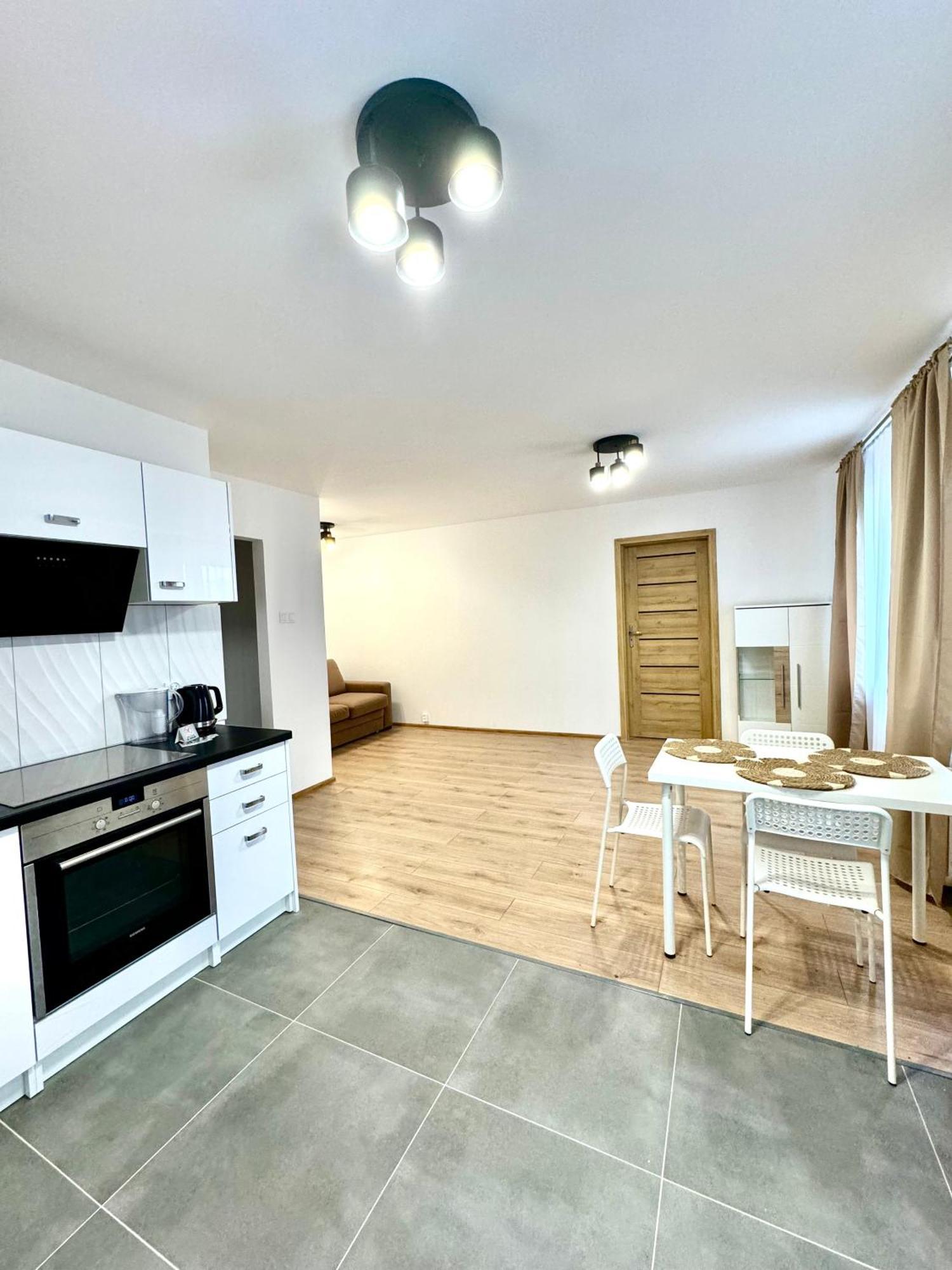 Piekary C Apartment Legnica